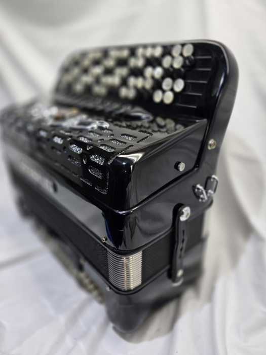 Guerrini Knopfakkordeon (B - Griff) accordion (B - System)